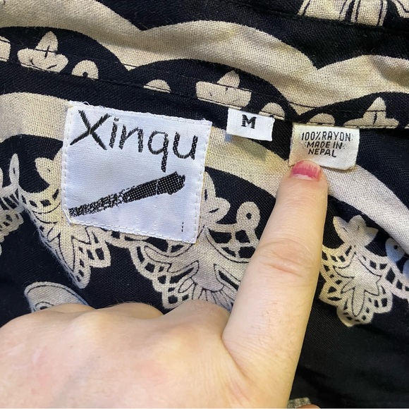 5/$20 Xinqu vintage black/cream intricate de sight collar blouse, long sleeve, M - Picture 4 of 7